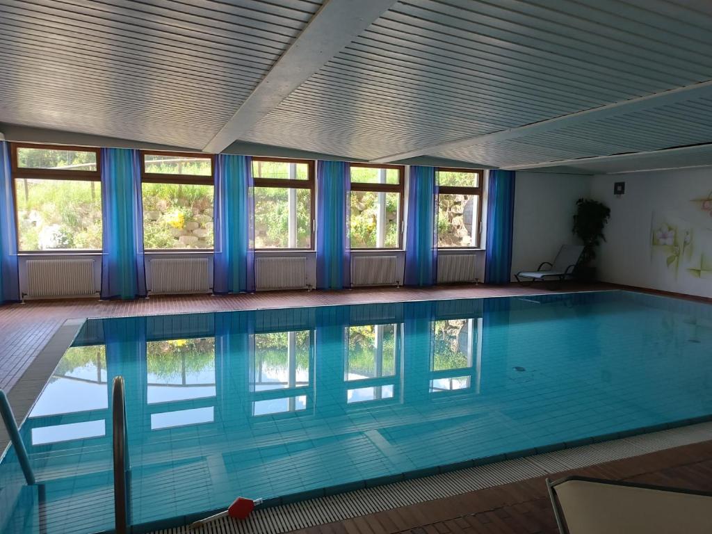 Bazén v ubytování Sporthotel Rasen nebo v jeho okolí
