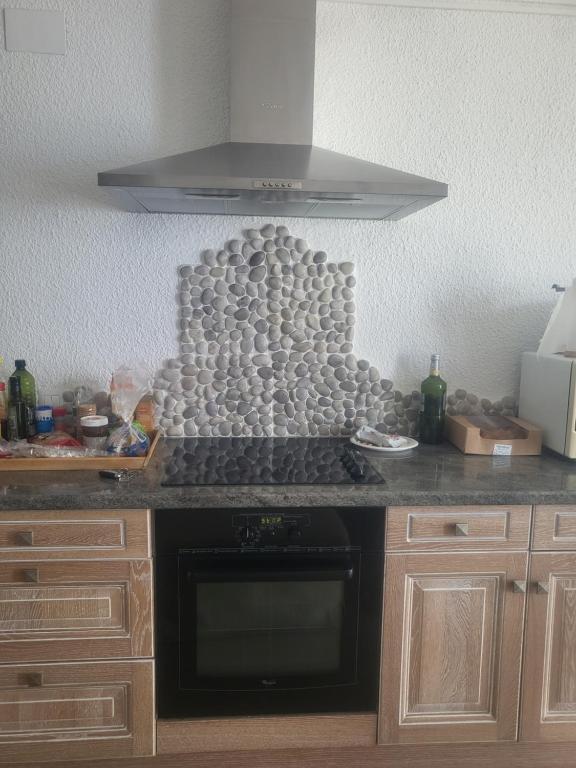 Kuchyňa alebo kuchynka v ubytovaní empuriabrava casa del sol