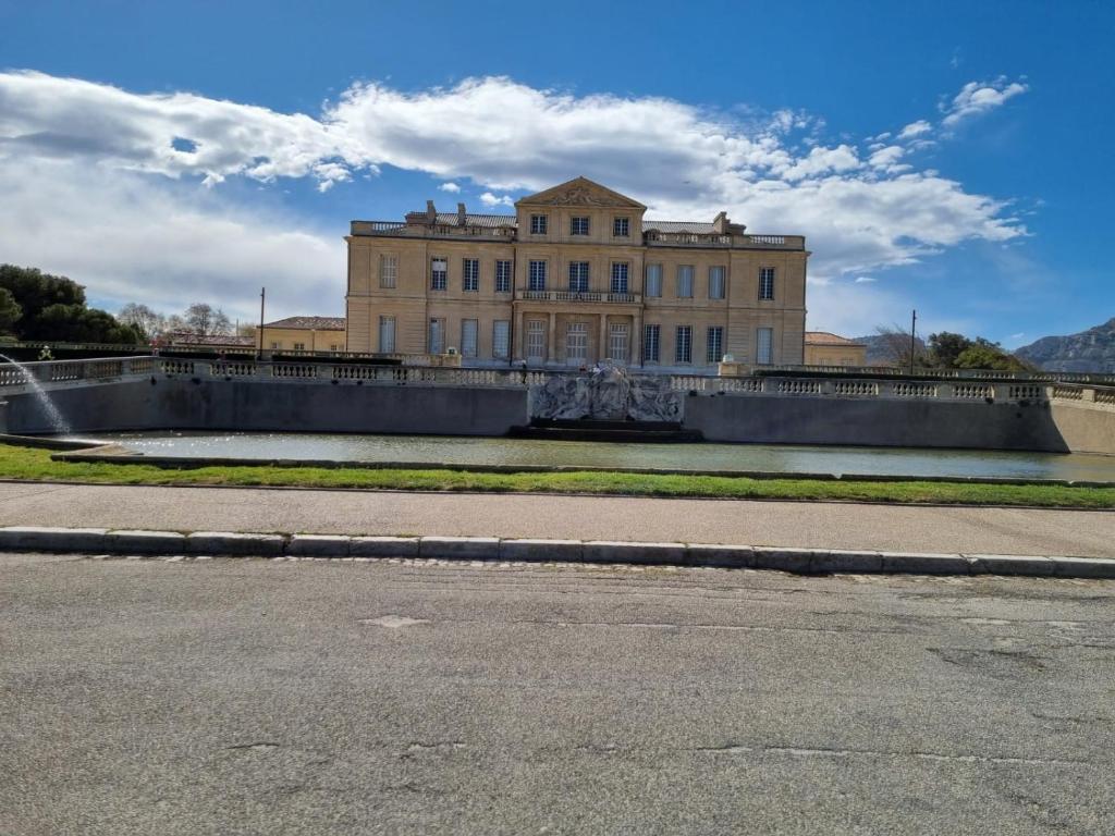 Appartement T2 Prado Chanot Plage Marseille - 一居室公寓