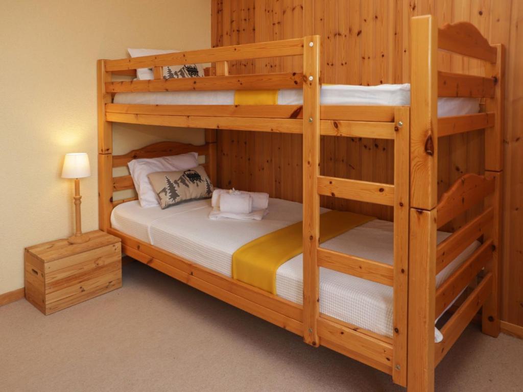 Postel nebo postele na pokoji v ubytování Chalet Gamine by Interhome