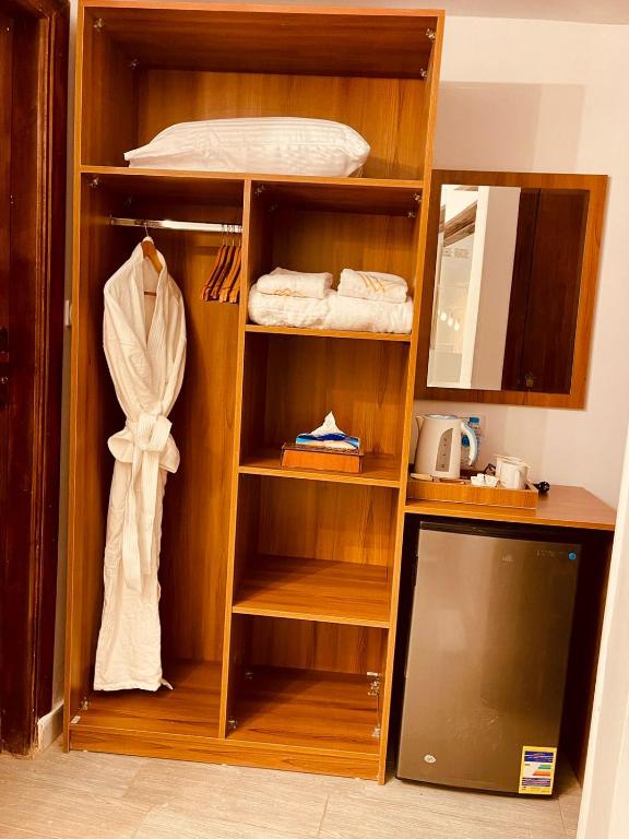 White House Pyramids view - 8