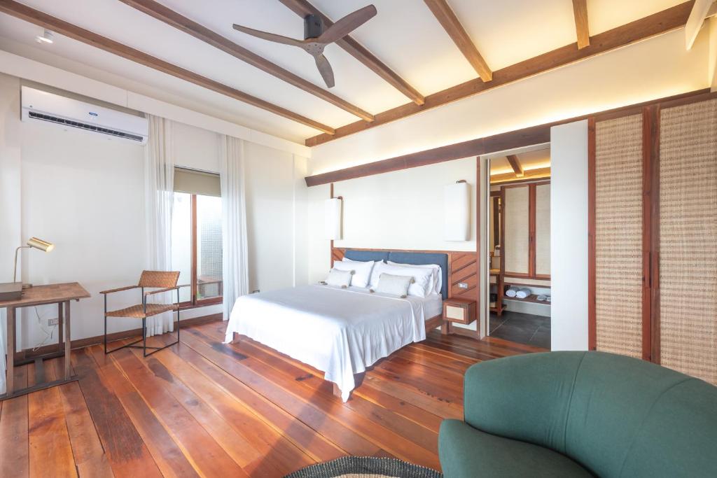 L'Osteria Luxe Beachfront B&B - Villa - Beach Front