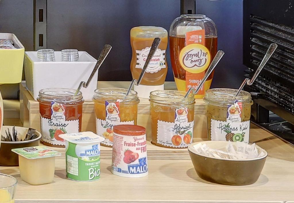 B&B HOTEL Reims Centre Gare - Resim 3