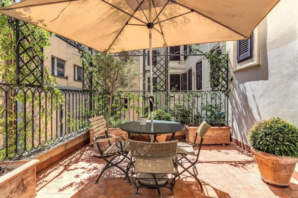 Via Napoli Apartments
