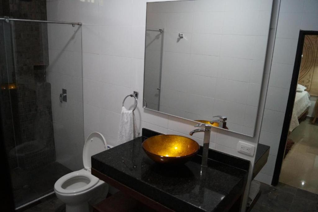Un baño de Hotel Valledupar Plaza