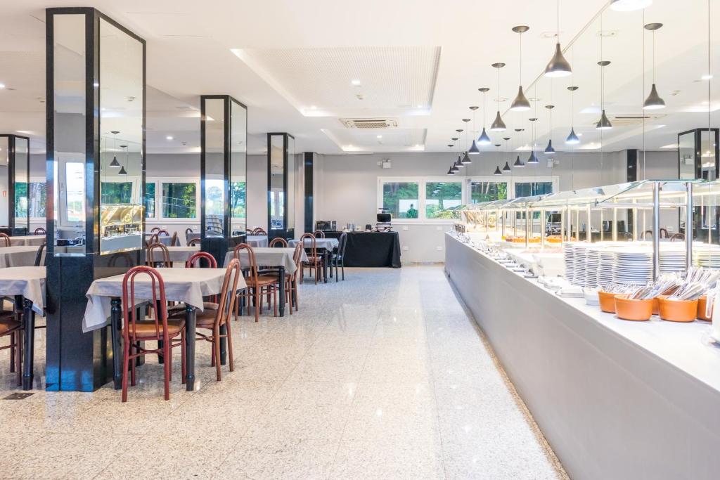 Restaurace v ubytování Luz Hotel by Castelo Itaipava