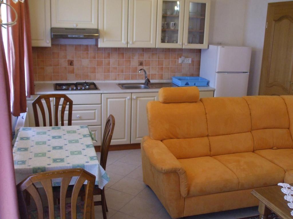 Kuchyň nebo kuchyňský kout v ubytování Apartment Mara