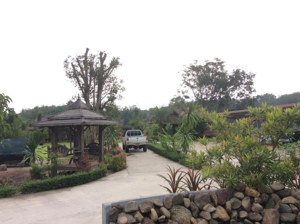 Zahrada ubytování Burilamplai Resort บุรีลำปลาย รีสอร์ท