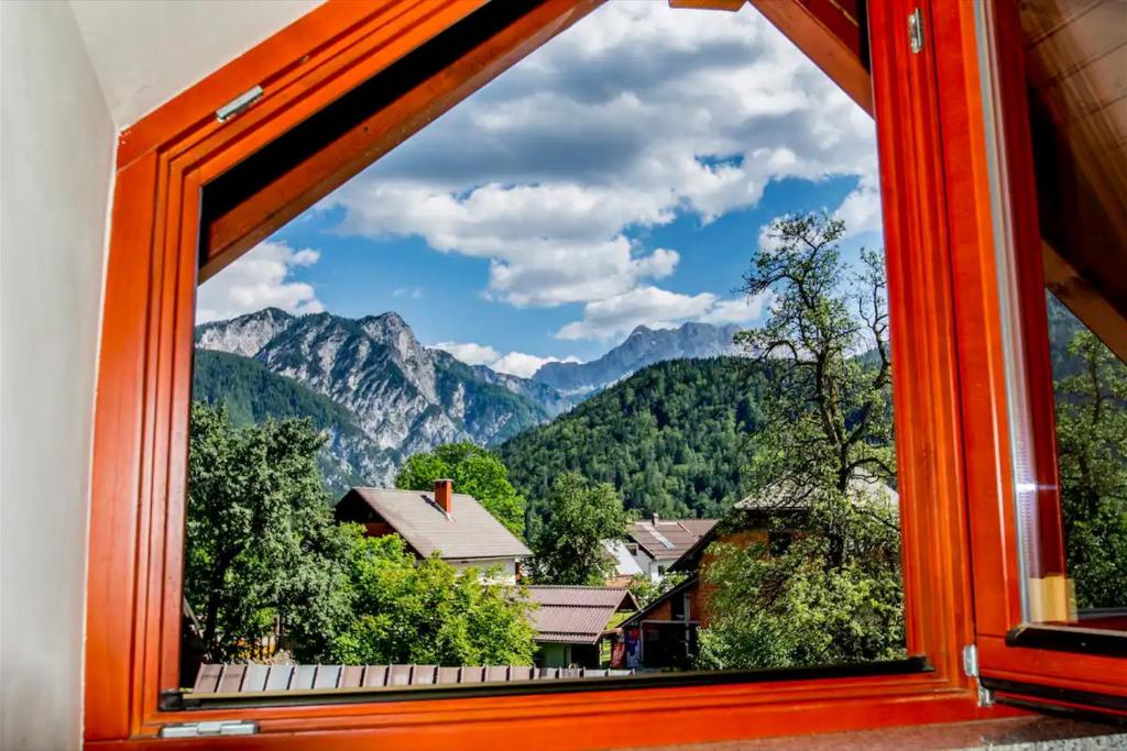 Nespecifikovaný výhled na hory nebo výhled na hory při pohledu z apartmánu