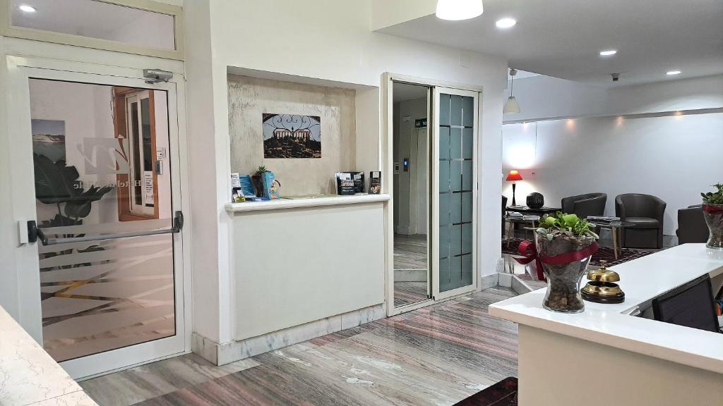 Kuchyň nebo kuchyňský kout v ubytování Hotel Del Viale