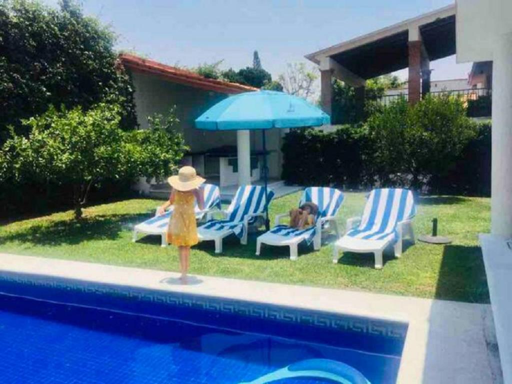 The swimming pool at or close to Lomas de Cocoyoc , Family- Friendly