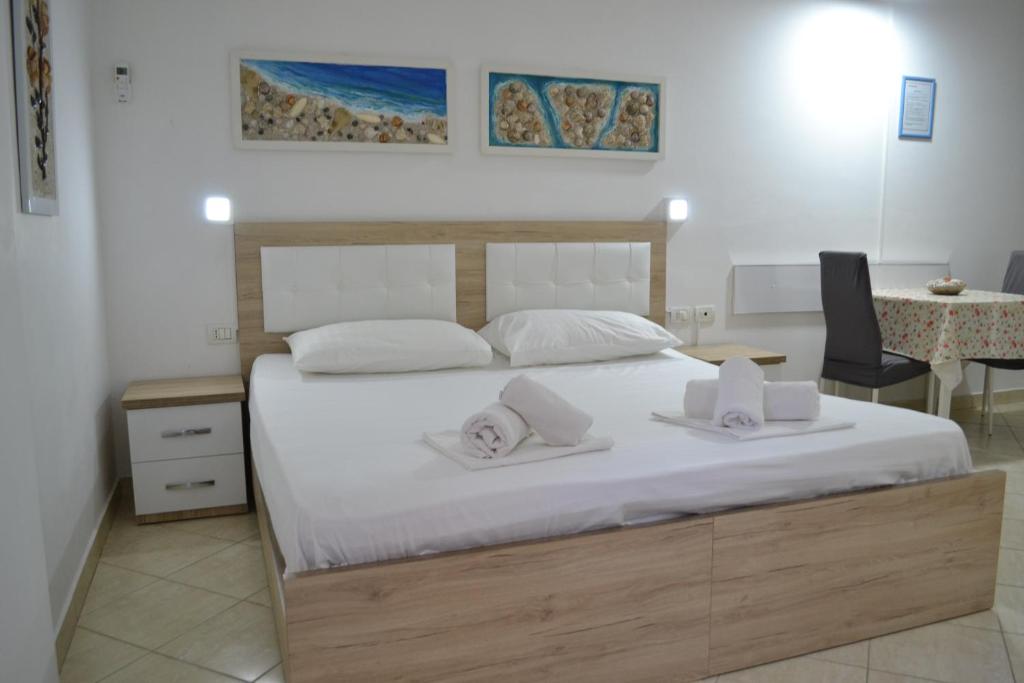 Seashell Art Decor Studio Modern,cosy,parking - Imazhi 1