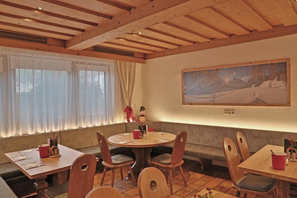 Posezení v ubytování Hotel Moawirt