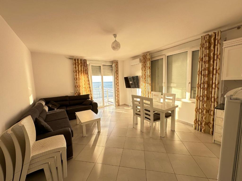 Neli's Apartments - Imazhi 5