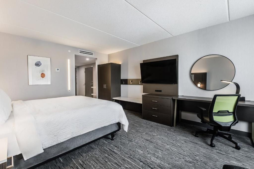 Holiday Inn Express & Suites Toronto Airport South by IHG - Resim 36