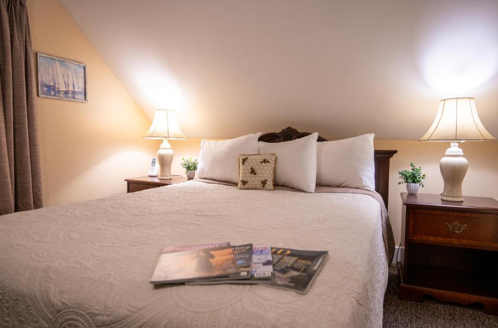 Bar Harbor Manor photo