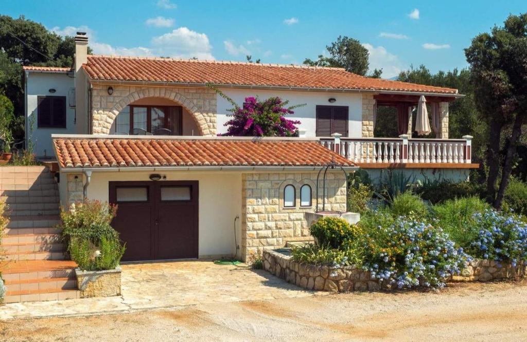 Apartments with parking space Barbat, Rab - 22098