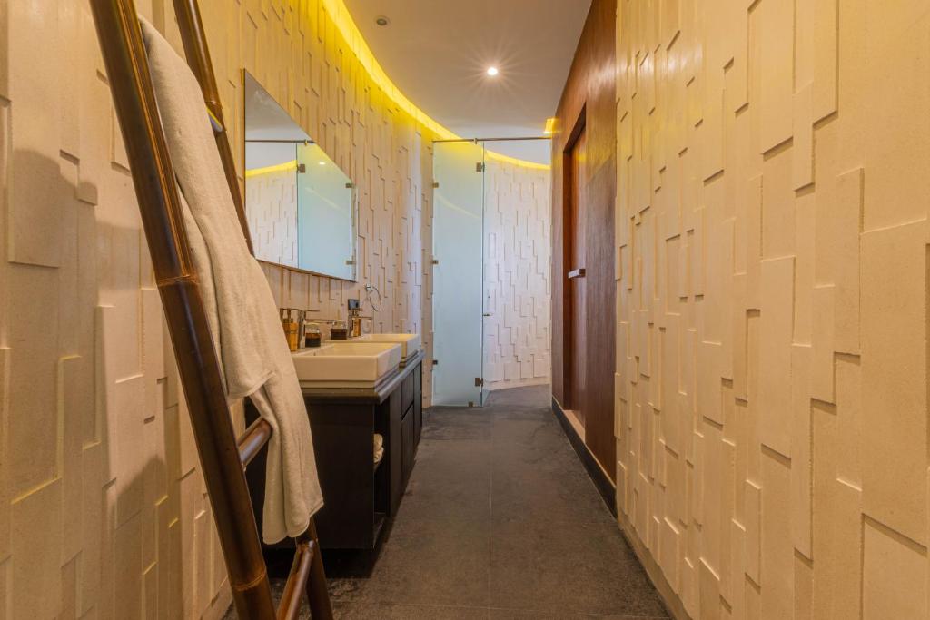 Taman Mesari Luxury Villas-Seminyak - 17