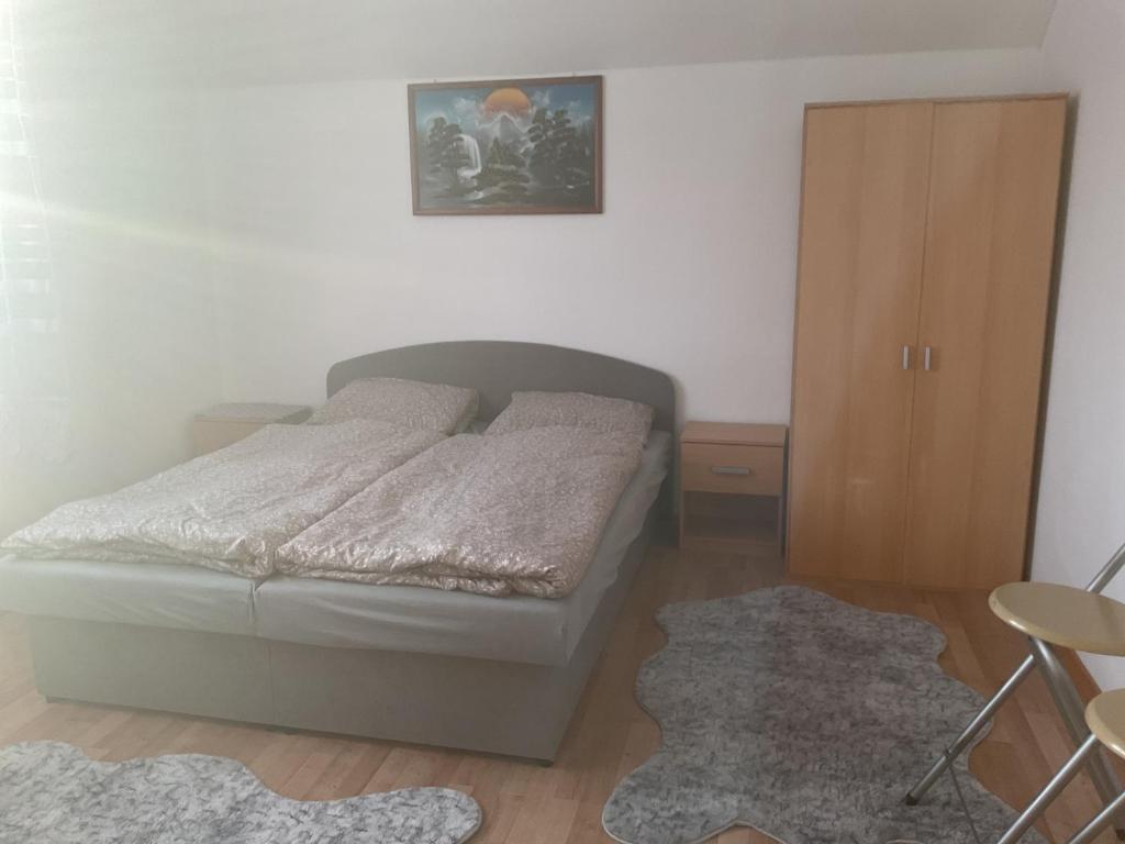 Postel nebo postele na pokoji v ubytování Homestay Renata