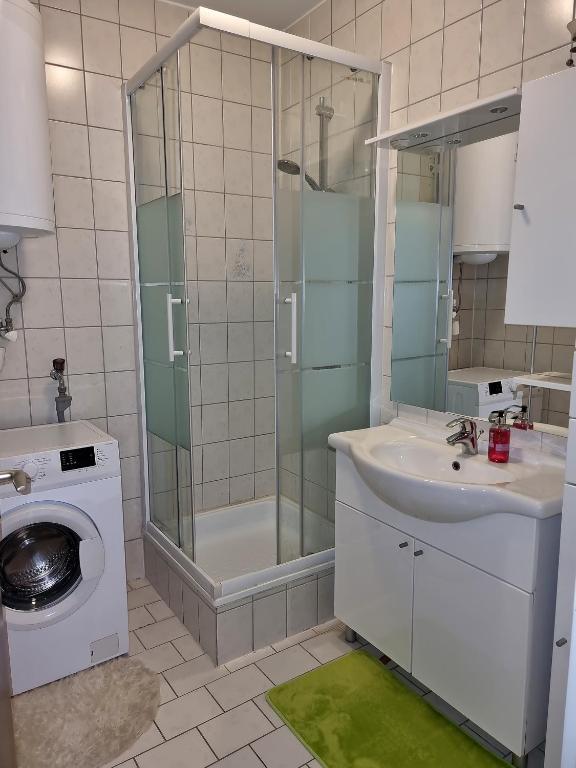 Koupelna v ubytování Rentcenter79_2