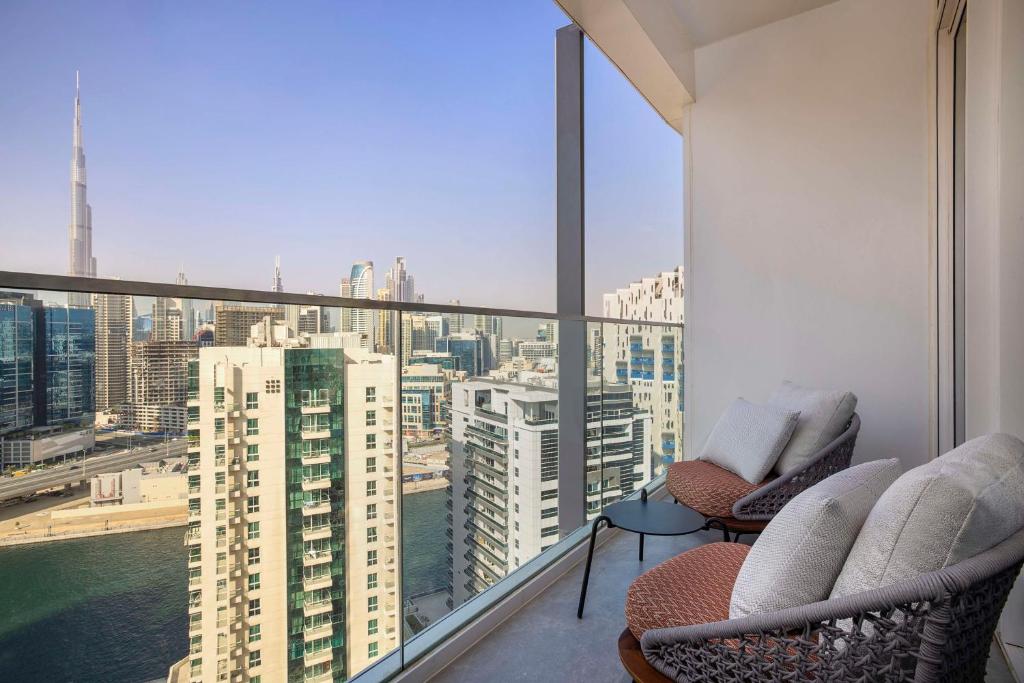 Embassy Suites By Hilton Dubai Business Bay - Resim 40