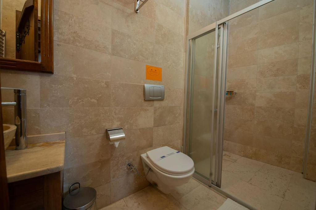 Safran Cave Hotel - 16