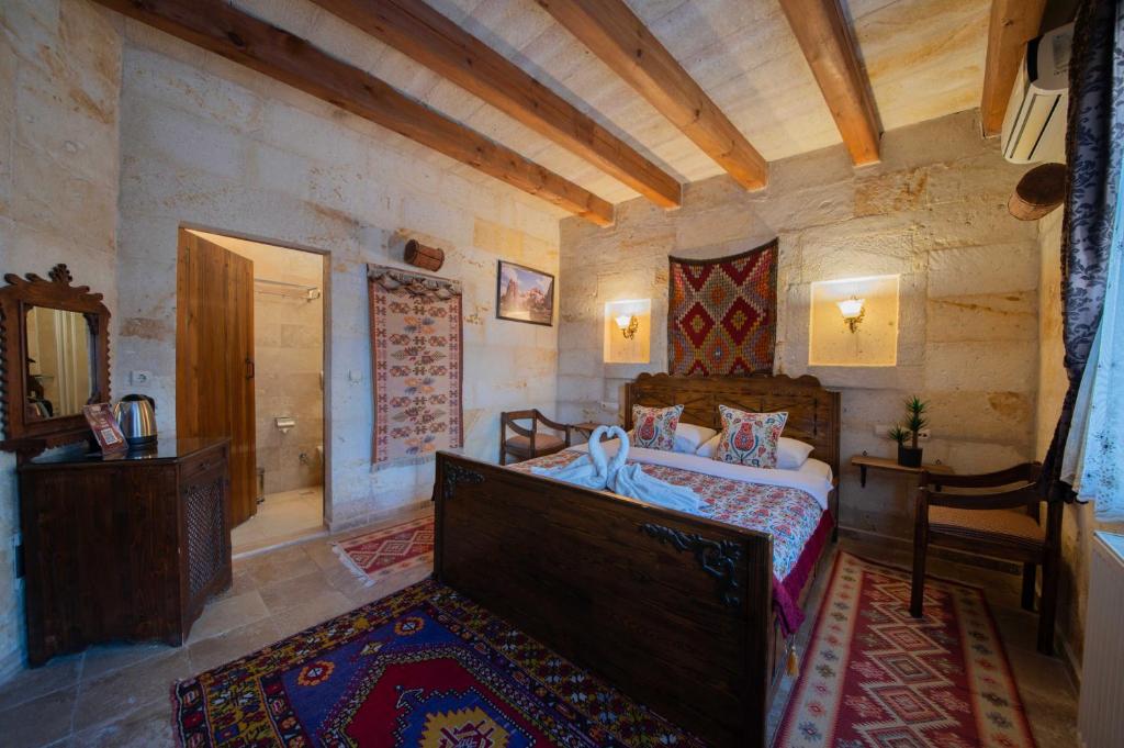 Safran Cave Hotel - 8