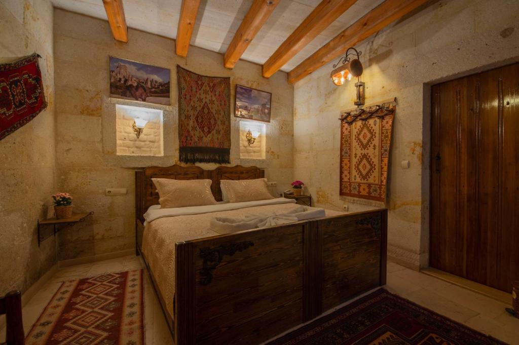 Safran Cave Hotel - 13