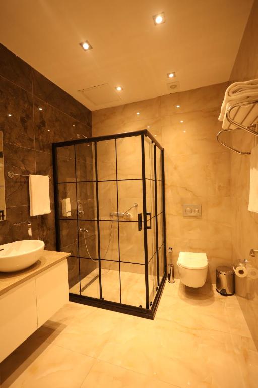 Green Roof Hotel & Spa - Twin Room