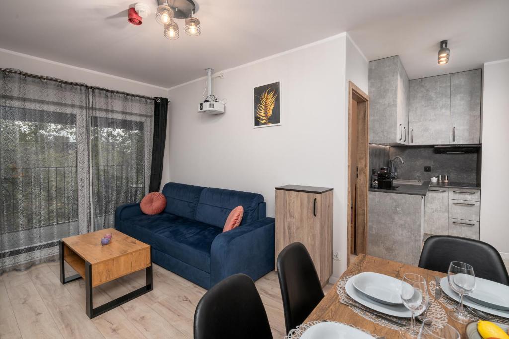 ApartWro 8th - City Square, Railway Station (balcony, garage) - 3