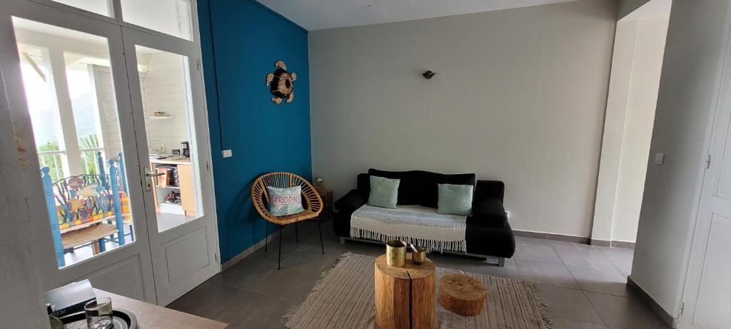Posezení v ubytování Appartement Duplex Vue Mer Jacuzzi Privé