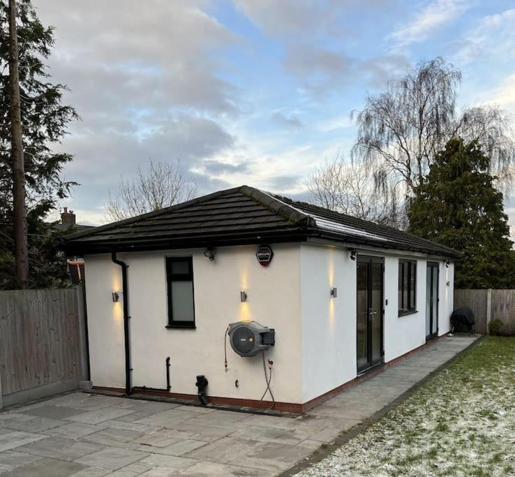 The Studio Heald Green, Handforth (updated prices 2024)