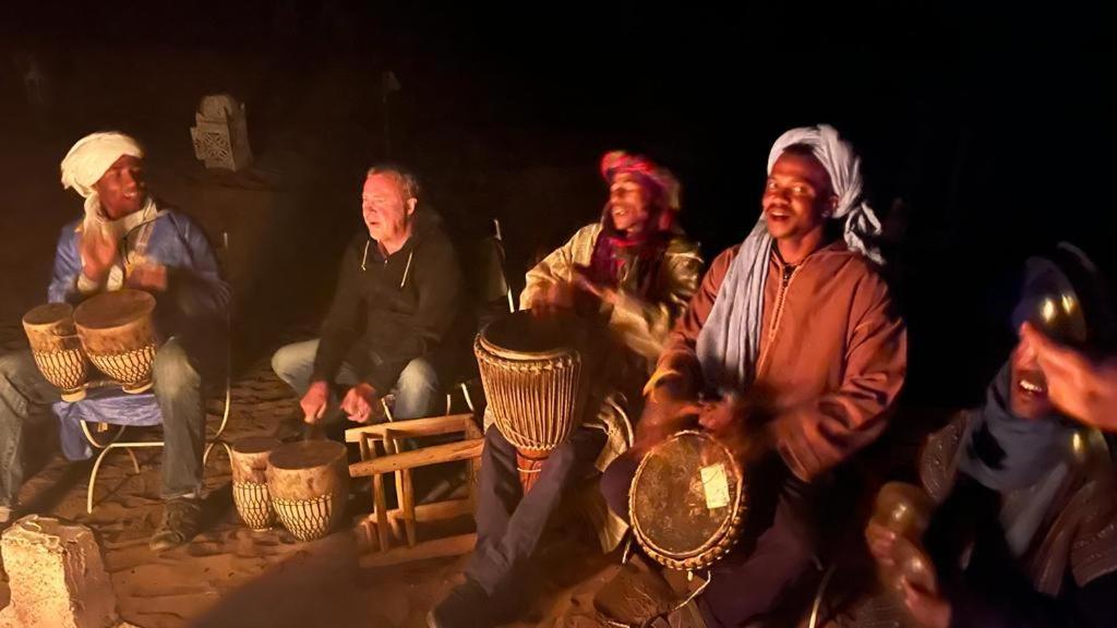 Hosté ubytování Tinfou desert camp