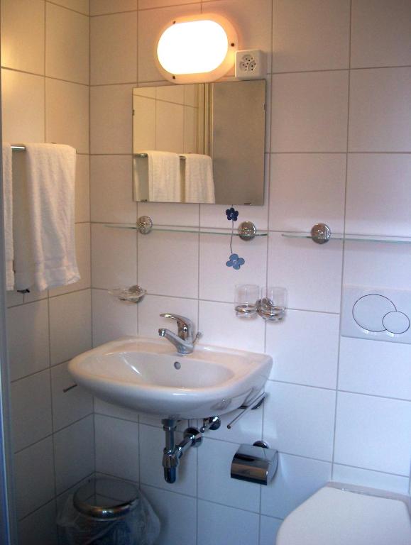 Koupelna v ubytování B&B Les Rochers 42 lits