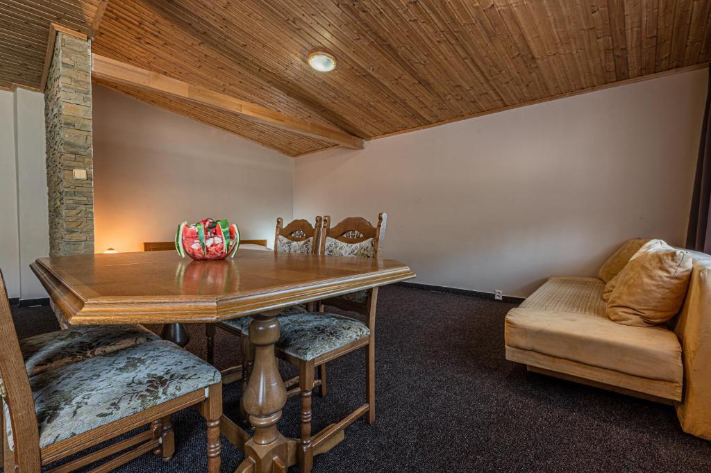 Posezení v ubytování Grand Hotel rooms