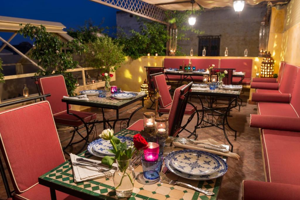 Posezení v ubytování Algilà Fes Riad Medina Charme Hotel