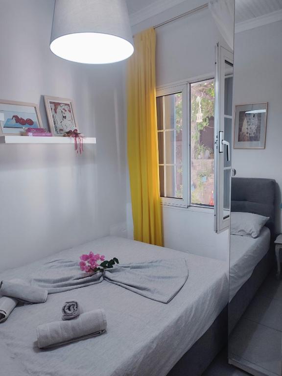 Postel nebo postele na pokoji v ubytování KASTRO HOUSE