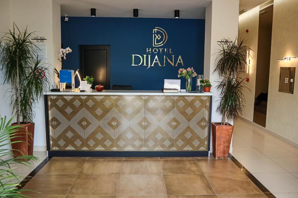 TV a/nebo společenská místnost v ubytování Hotel Dijana