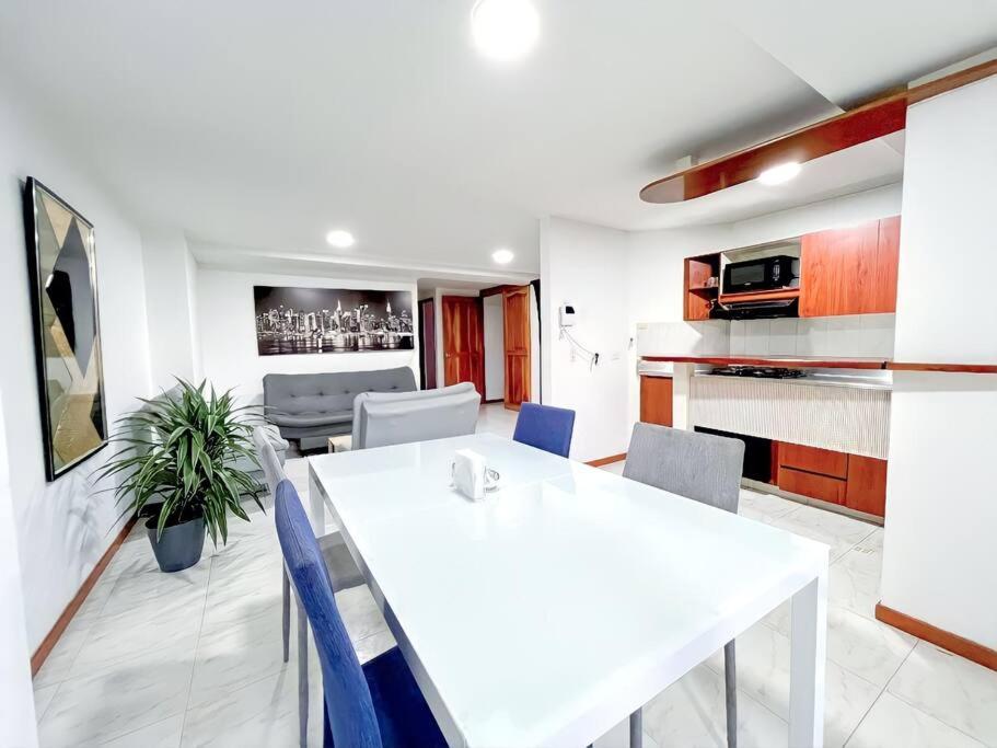 Apartamento En Medellín Laureles 3 Alc, Medellín (updated prices 2024)