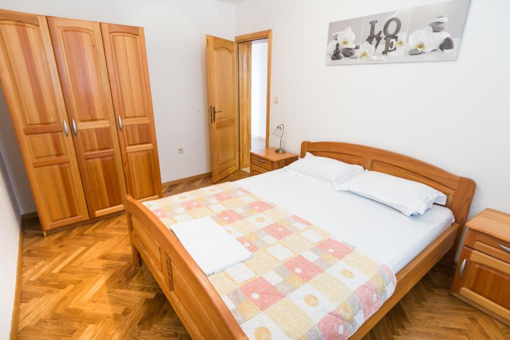 Posteľ alebo postele v izbe v ubytovaní Apartments Basilea