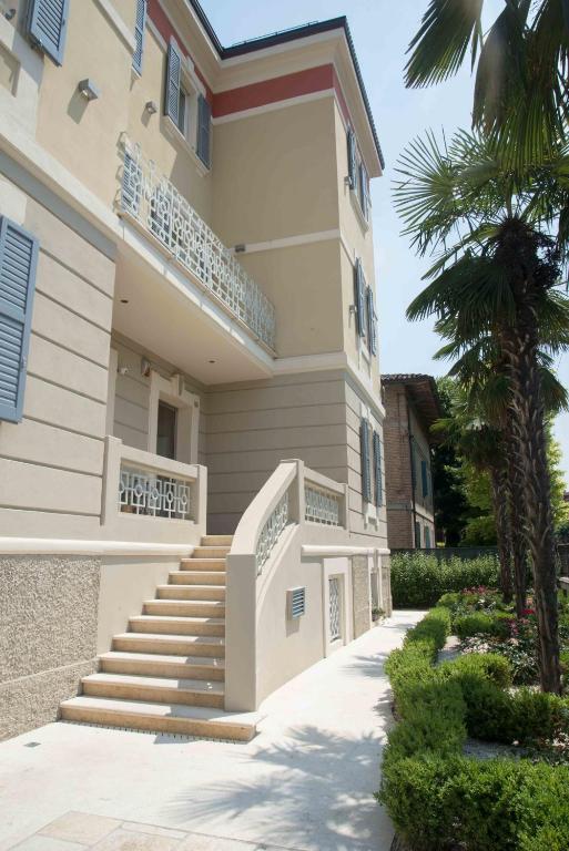 The building in which a szállodákat is located