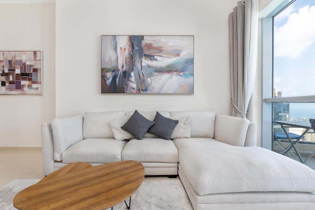 Posezení v ubytování Perfect 2BD apartment in the heart of Marina - top spot