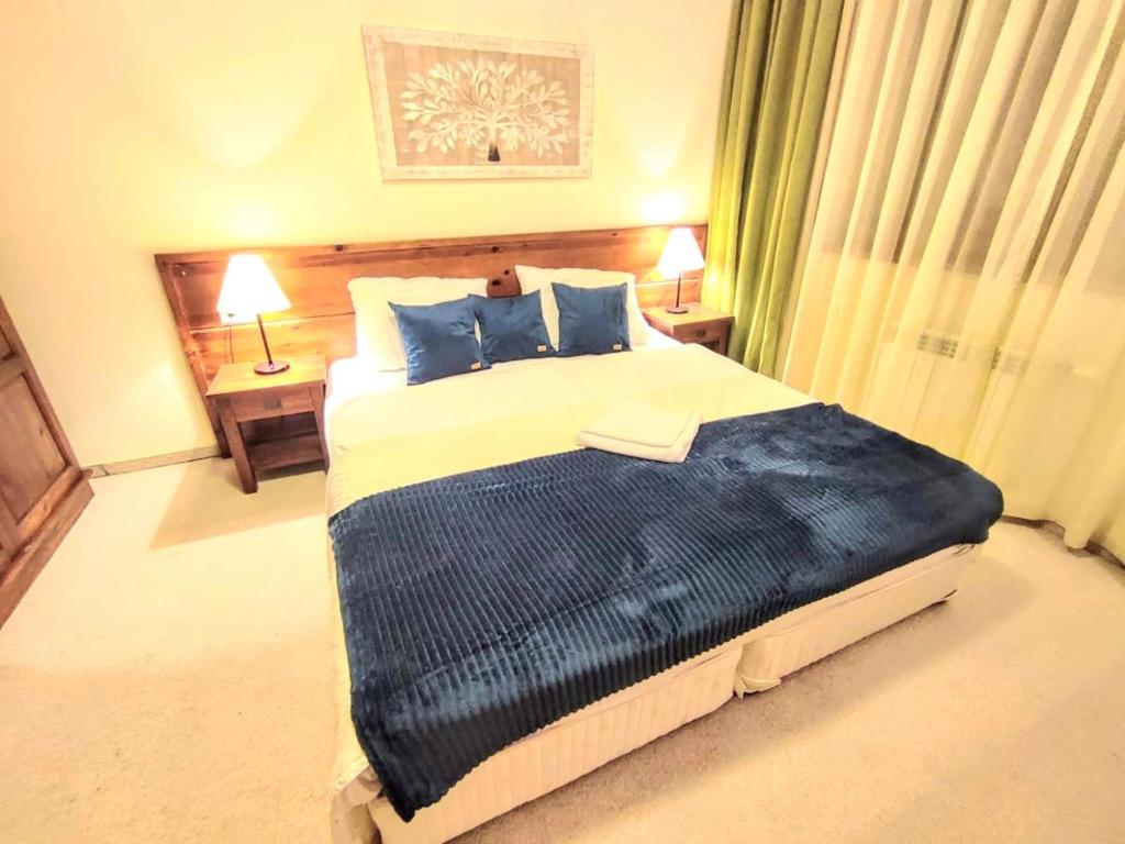 Postel nebo postele na pokoji v ubytování Private 1bedroom apt in SPA Resort - SPA included
