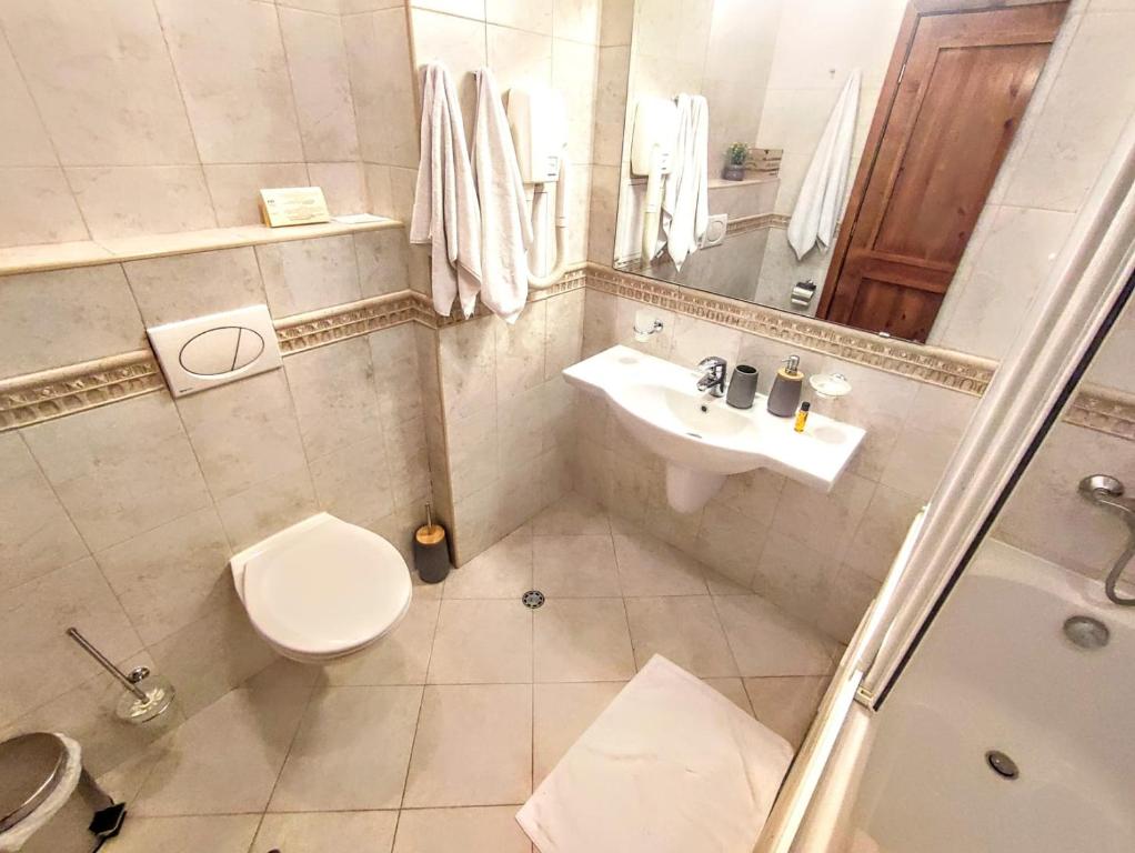 Koupelna v ubytování Private 1bedroom apt in SPA Resort - SPA included