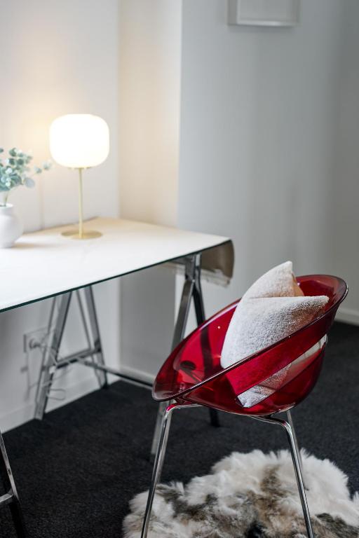 Fabulous River View - Brand New House In Hamilton - Resim 28