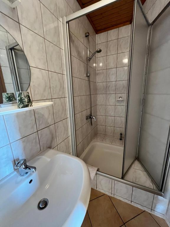Koupelna v ubytování Hotel Zur Henne