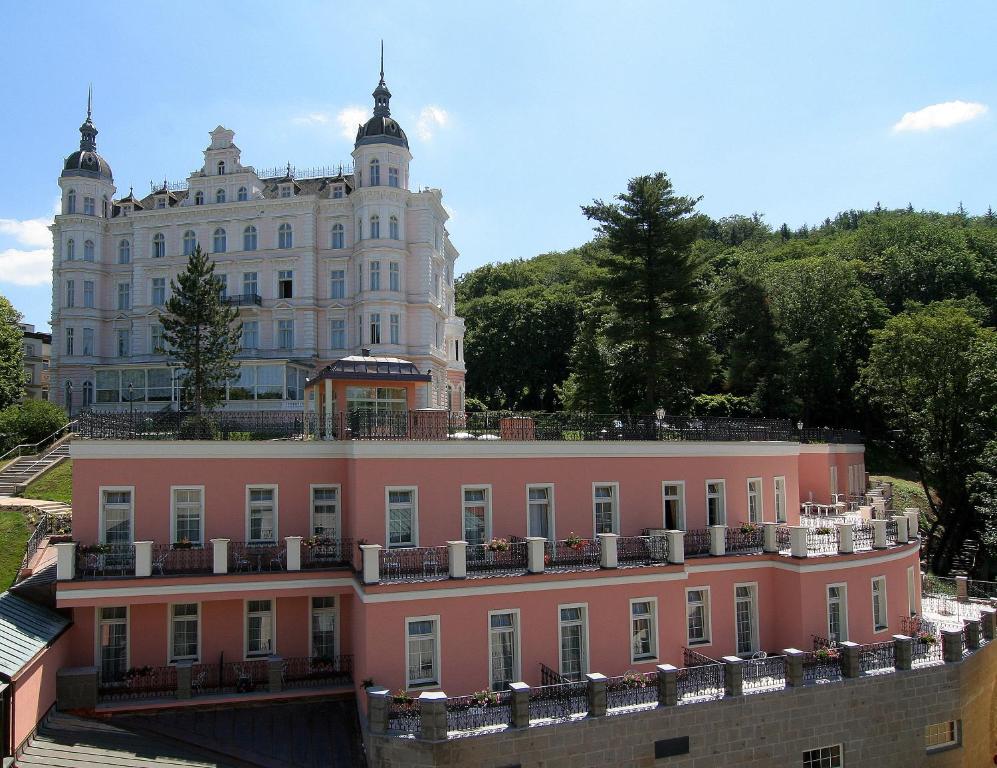 Budova, kde se hotel nachází