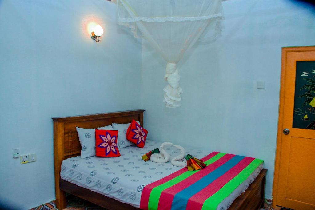 Chanaka Holiday Inn - 1