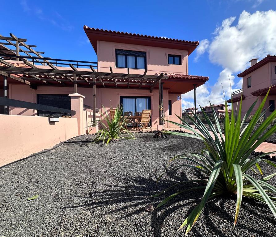 Bygningen som villaen ligger i