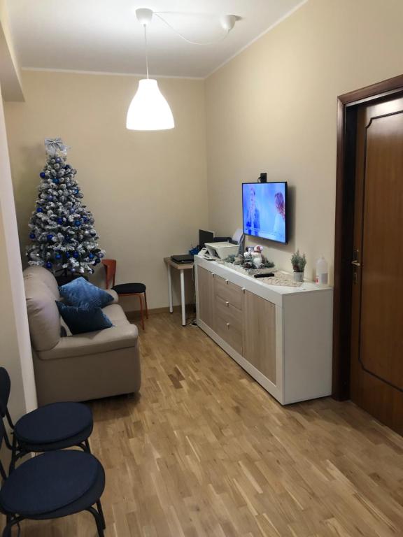 TV a/nebo společenská místnost v ubytování Moon River Guest House